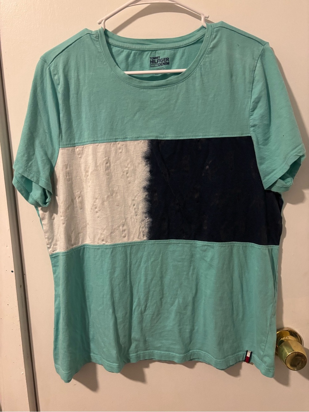 Tommy Hilfiger Mint Crewneck Tee - Picture 1 of 3